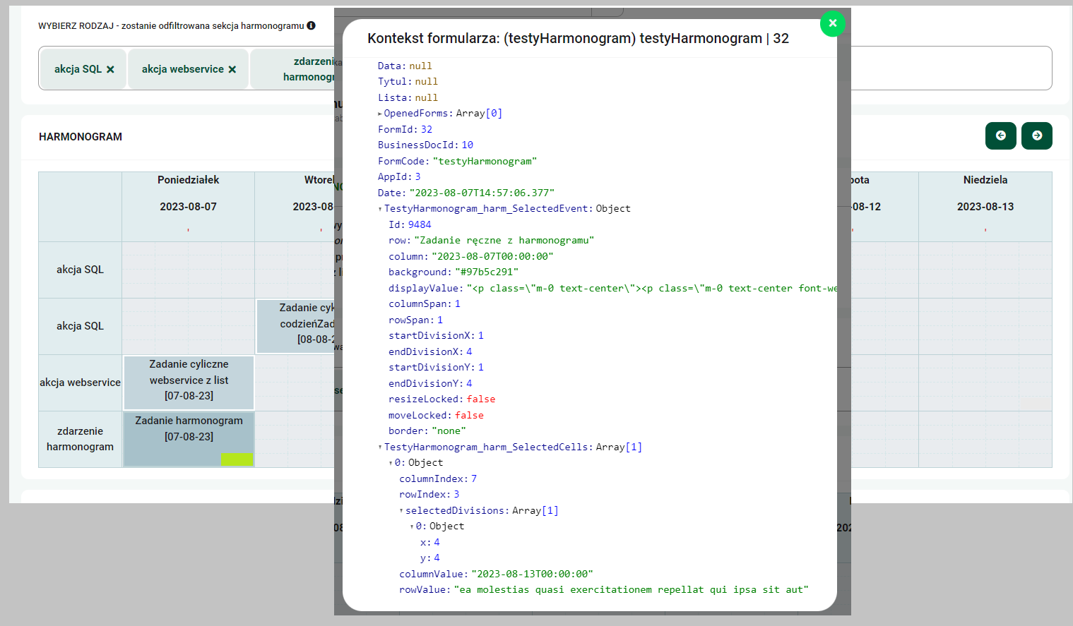 Informacje o zdarzeniu i zaznaczonych komórkach (komórka wyróżniona kolorem zielonym) w kontekście formularza